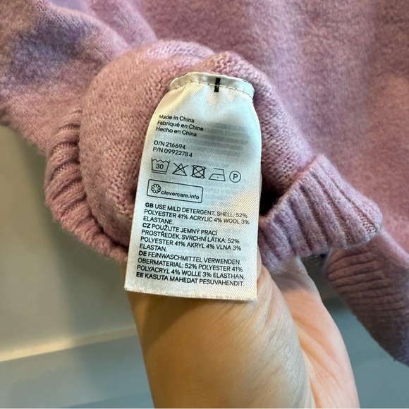 H&M Pink XXL V-Neck Sleeveless Sweater - Picture 7 of 7